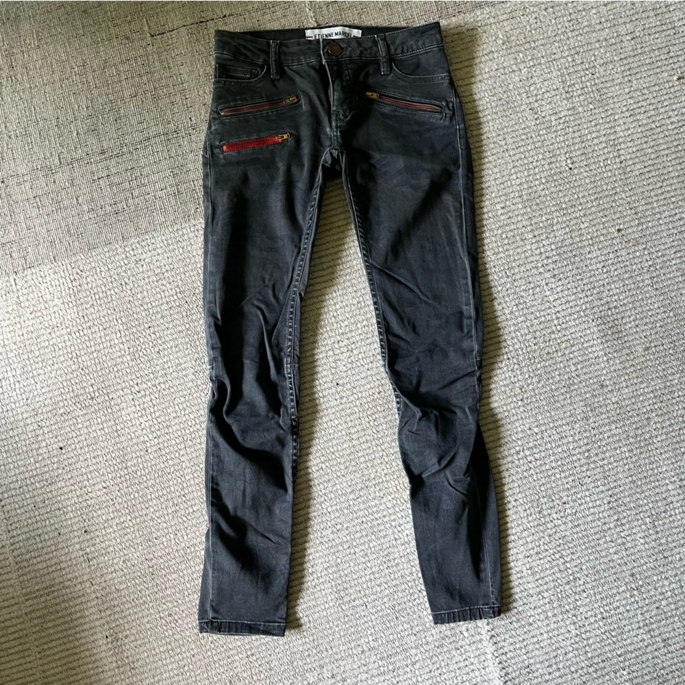 Etienne Marcel Jeans - Picture 4 of 8